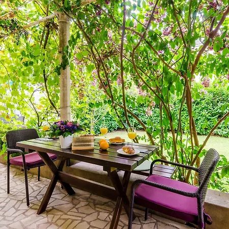 Apartment L&m - One Bedroom With Terrace Vlahini *